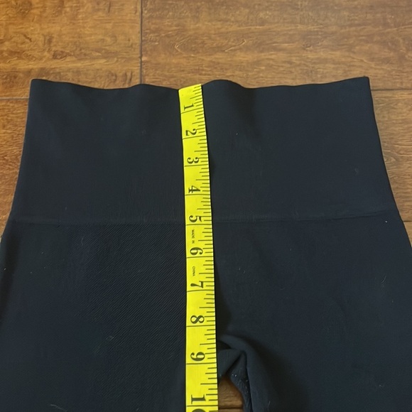 Spanx Look At Me Now Seamless Side Zip Leggings - Picture 10 of 12